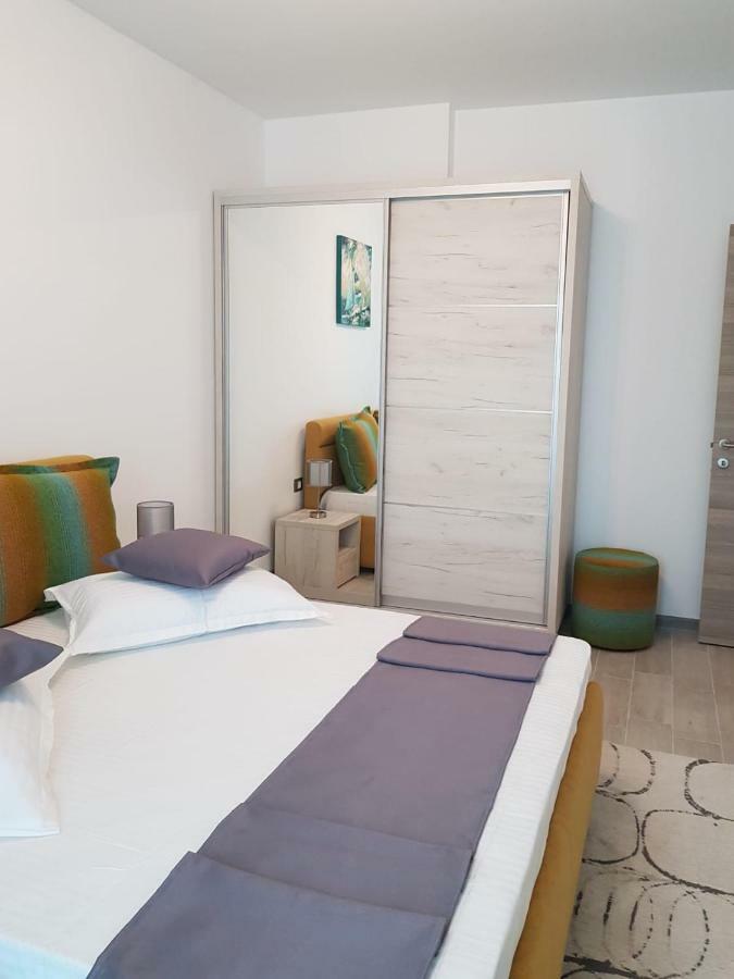 Ranya Apartments Alezzi Beach Resort Navodari Dış mekan fotoğraf
