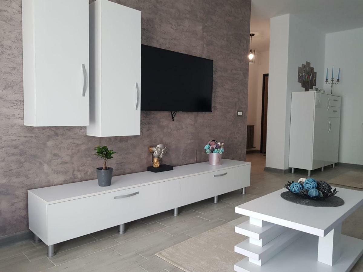 Ranya Apartments Alezzi Beach Resort Navodari Dış mekan fotoğraf